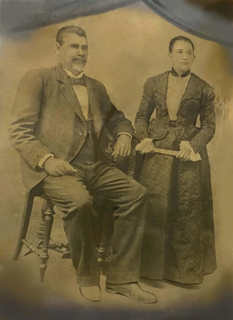 Capitao Chico Bernardino e Mariana
